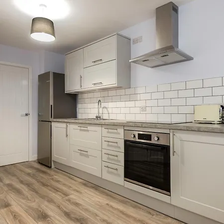 Modern 1 Bedroom